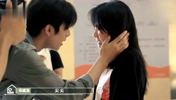 娱乐吃瓜酱爱上一个人,一场意外的爱情盛宴  第3张